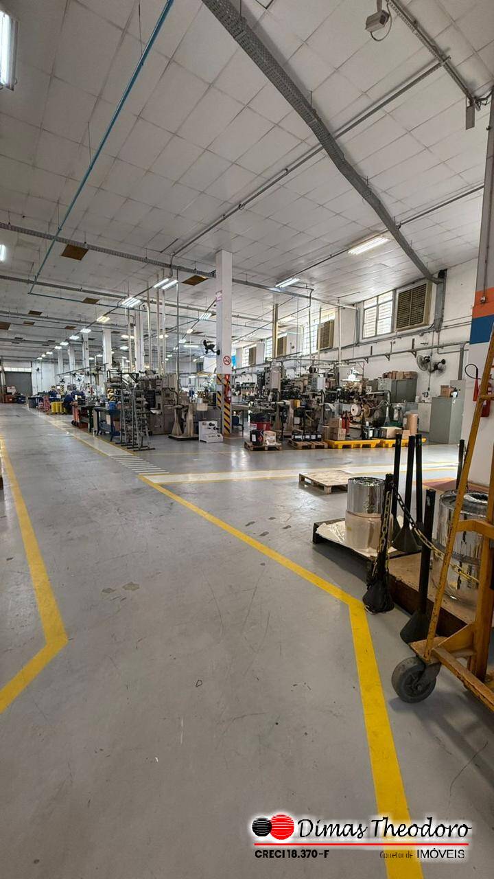 Depósito-Galpão-Armazém à venda e aluguel, 2500m² - Foto 32