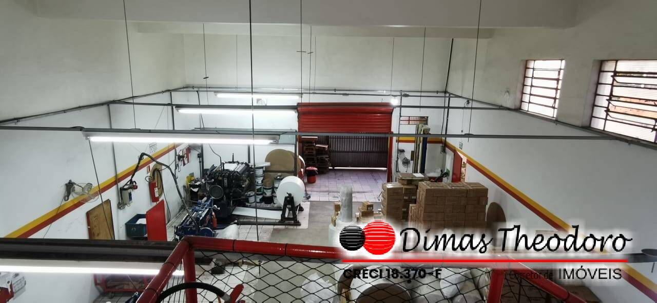 Prédio Inteiro, 594 m² - Foto 1